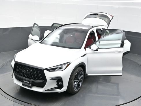 New 2025 INFINITI QX50 Sport image 41