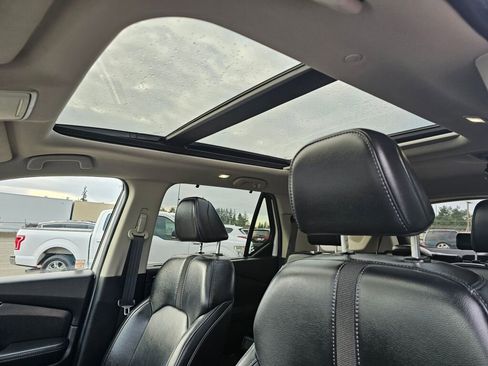 Used 2024 Honda Pilot Touring image 21