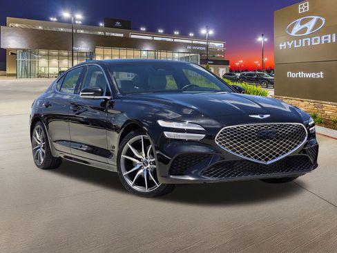 Used 2023 Genesis G70 2.0T RWD image 3