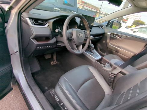 Used 2023 Toyota RAV4 Limited AWD/4WD image 7