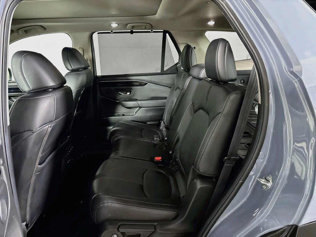 Used 2024 Honda Pilot Touring image 21