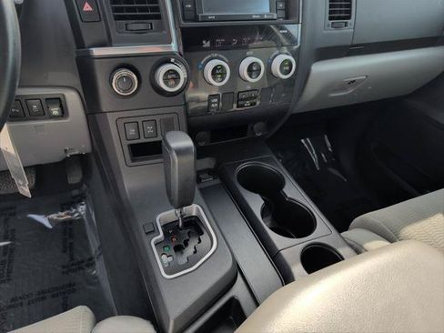 Certified 2019 Toyota Sequoia SR5 AWD/4WD image 10