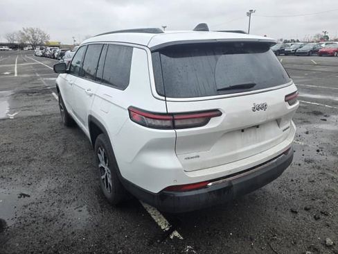 Used 2024 Jeep Grand Cherokee L Limited w/ Luxury Tech Group II image 10