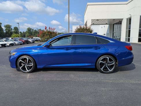 Used 2018 Honda Accord Sport image 8