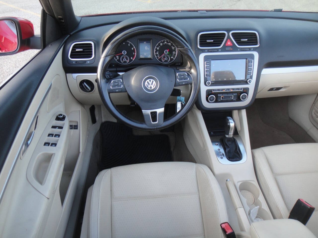 Used 2012 Volkswagen Eos Komfort FWD image 6