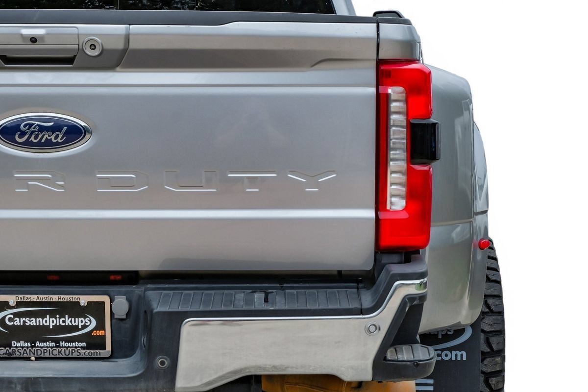 Used 2023 Ford F350 Lariat w/ FX4 Off-Road Package AWD/4WD image 52