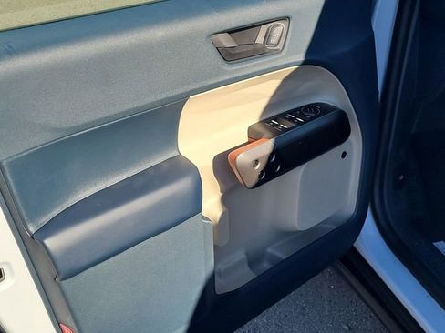 New 2025 Ford Maverick Lariat w/ 4K Tow Package image 8