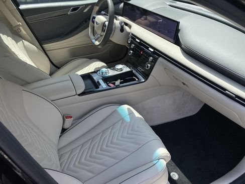 Used 2025 Genesis G80 2.5T Sport Prestige AWD/4WD image 34