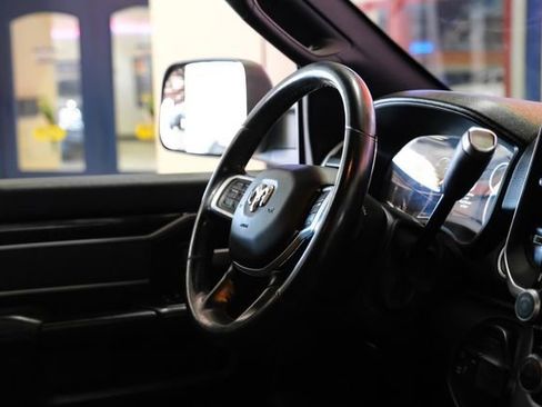 Used 2019 RAM 3500 Lone Star image 14