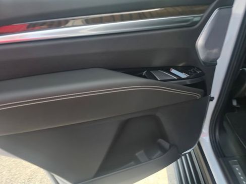 New 2026 Cadillac Escalade Platinum Sport AWD/4WD image 15