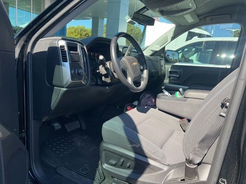 Used 2018 Chevrolet Silverado 1500 LT w/ All Star Edition image 10
