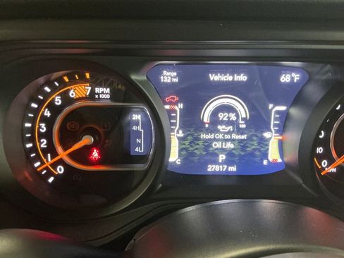 Certified 2025 Jeep Wrangler Unlimited Sahara AWD/4WD image 22
