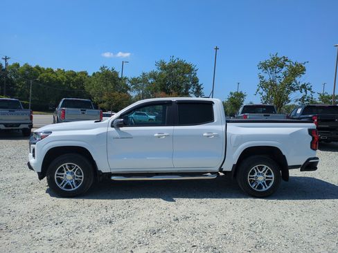 Used 2023 Chevrolet Colorado LT RWD image 7