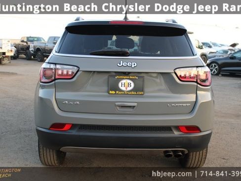 Used 2022 Jeep Compass Limited image 4