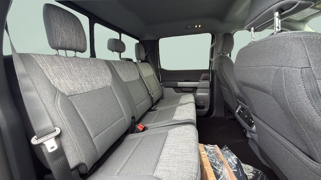 New 2027 Ford F250 XLT w/ XLT Premium Package AWD/4WD image 20