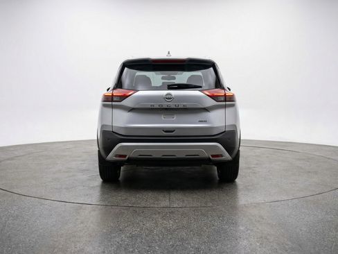 Used 2025 Nissan Rogue SV image 7