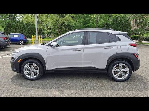 Certified 2023 Hyundai Kona SEL AWD/4WD image 5