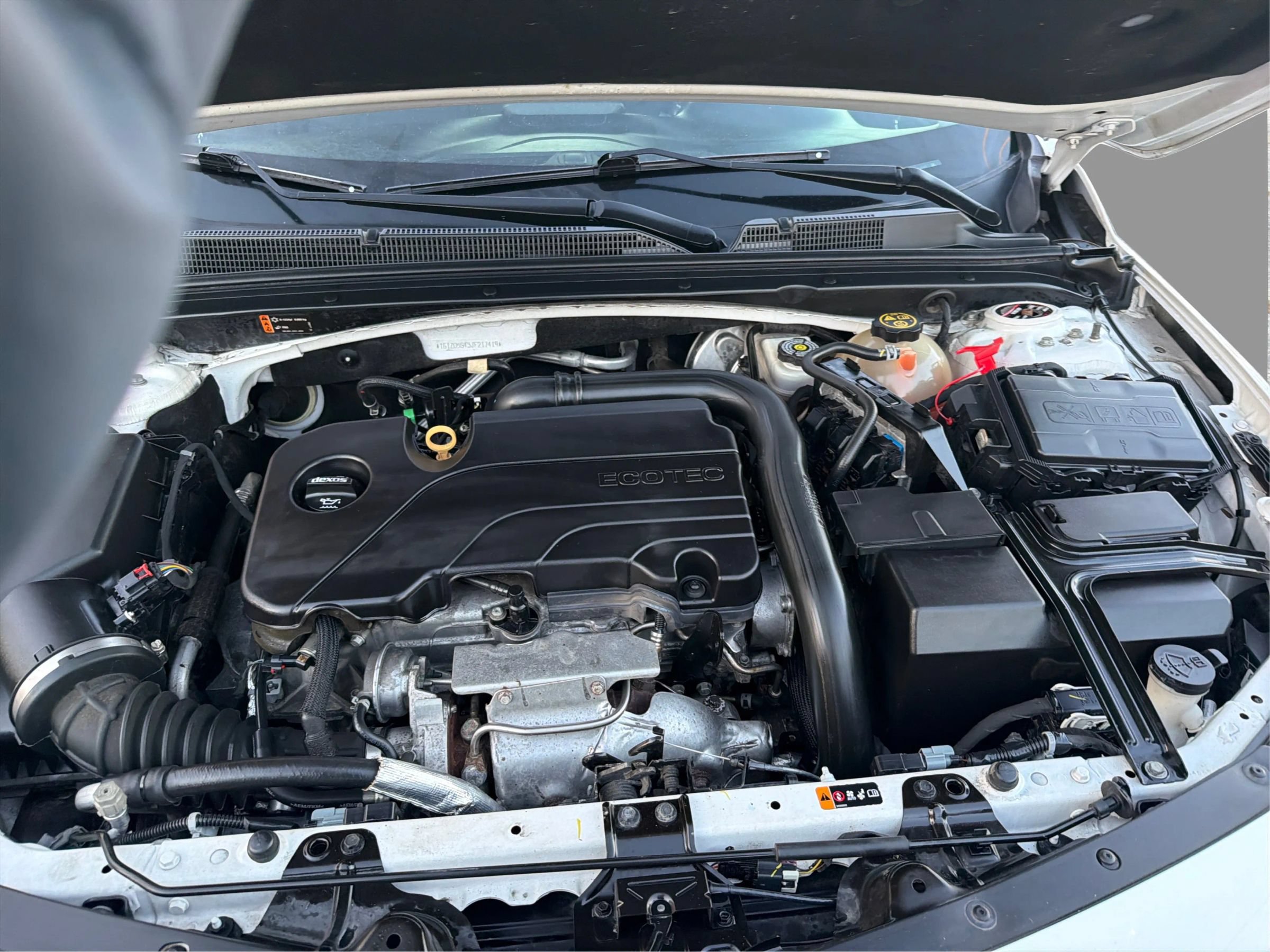 Used 2018 Chevrolet Malibu LT FWD image 13