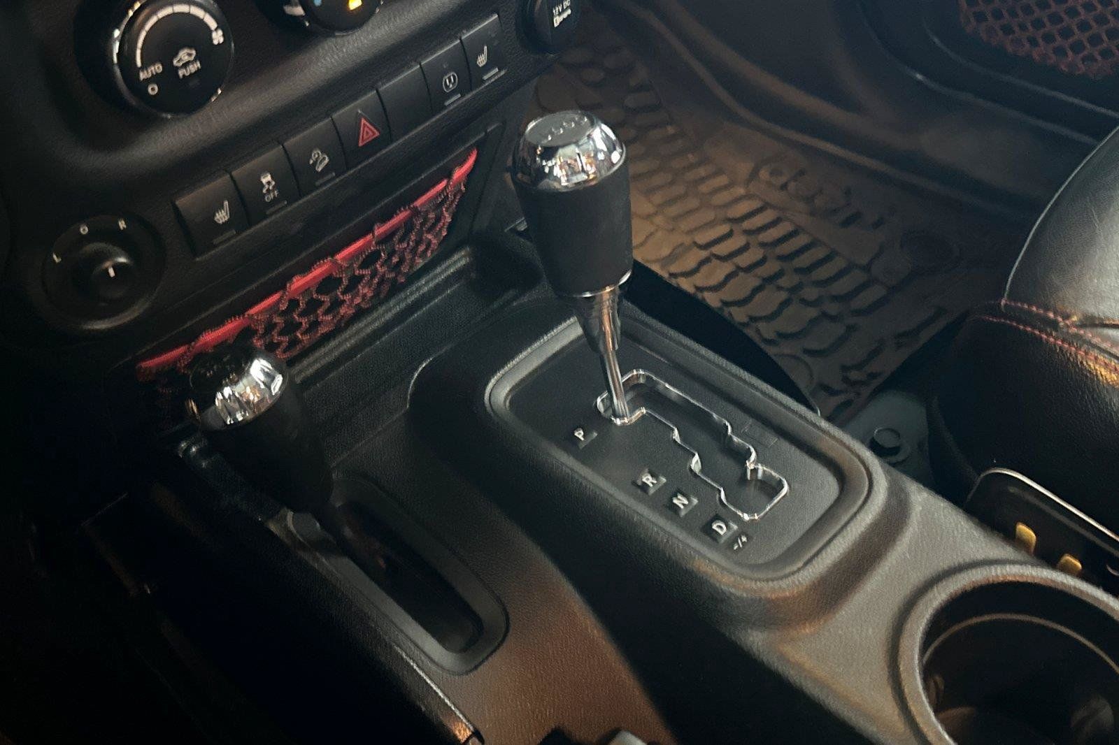 Used 2017 Jeep Wrangler Unlimited Rubicon AWD/4WD image 20