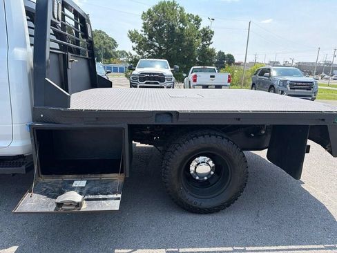 Used 2024 RAM 3500 Tradesman w/ Chrome Appearance Group AWD/4WD image 12