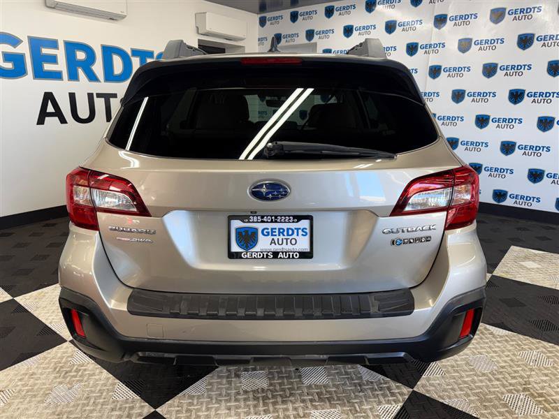 Used 2013 Subaru Outback 3.6R Limited w/ Moonroof Pkg AWD/4WD image 5
