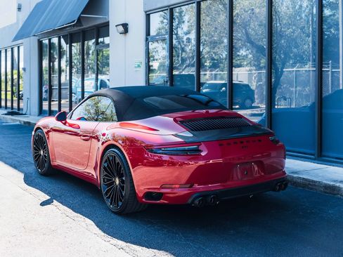 Used 2018 Porsche 911 Carrera image 22