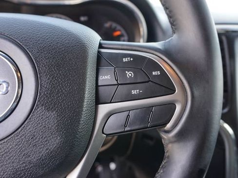Used 2021 Jeep Grand Cherokee Laredo RWD image 18