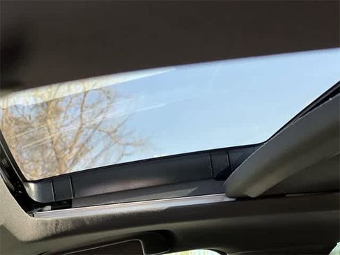 Used 2018 Honda Accord Sport image 32