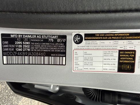 Used 2018 Mercedes-Benz E 300 4MATIC image 38