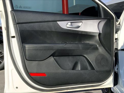 Used 2024 Kia Forte LXS FWD image 22
