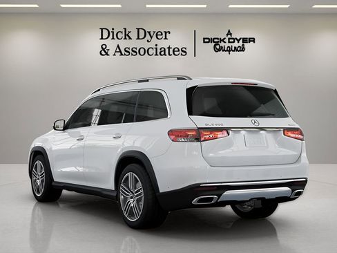 Used 2025 Mercedes-Benz GLS 450 4MATIC image 17