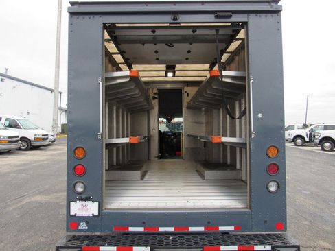 Used 2021 Ford Transit 350 DRW image 17