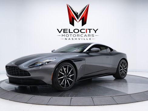Used 2017 Aston Martin DB11 V12 RWD image 2