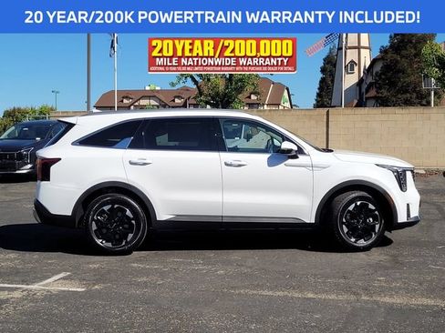 New 2026 Kia Sorento S w/ S Panoramic Sunroof Package FWD image 3