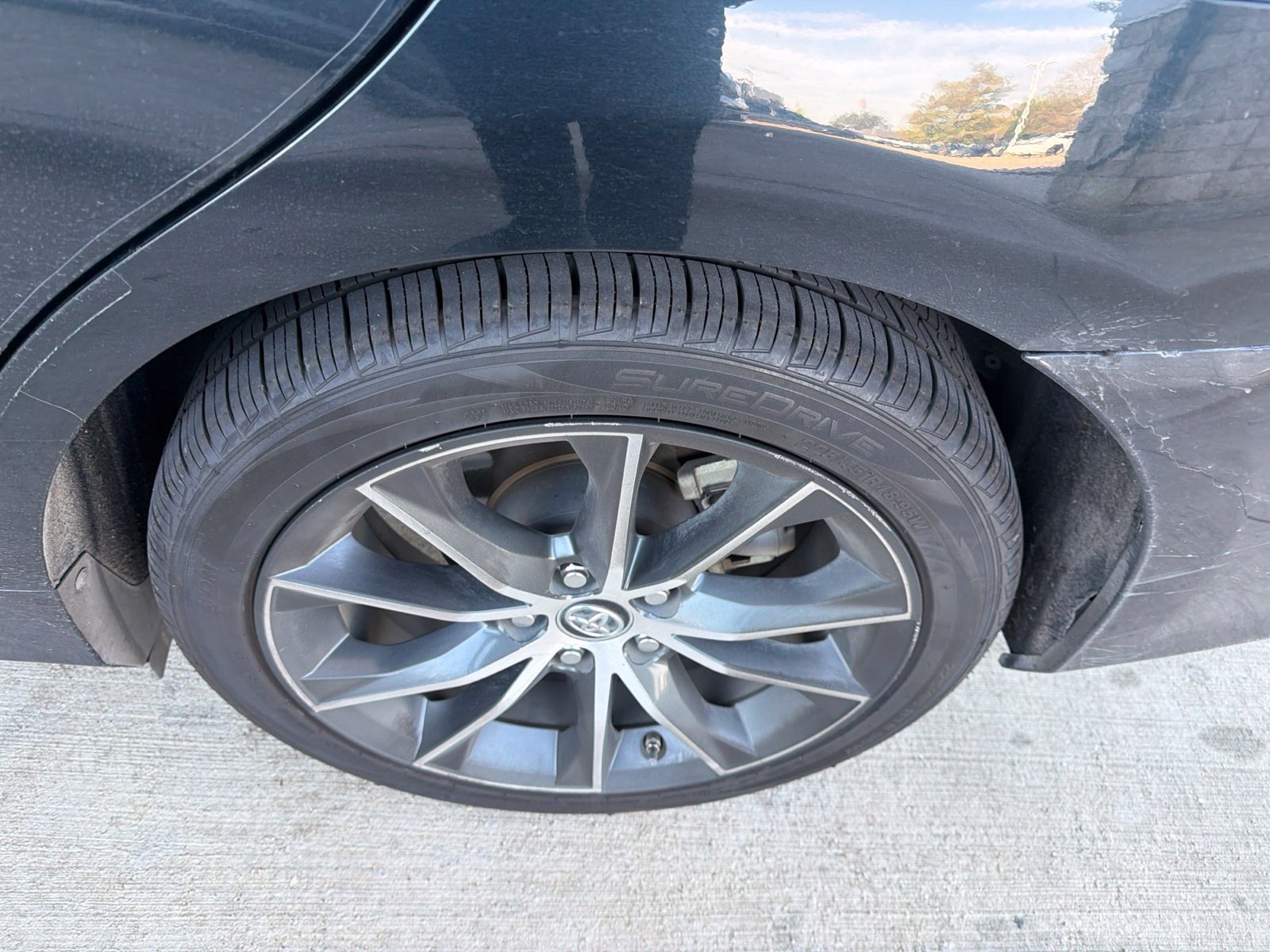 Used 2017 Toyota Camry XSE FWD image 10