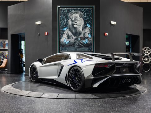 Used 2016 Lamborghini Aventador LP 750-4 Superveloce image 8