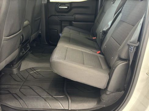 Used 2022 Chevrolet Silverado 1500 Custom AWD/4WD image 7