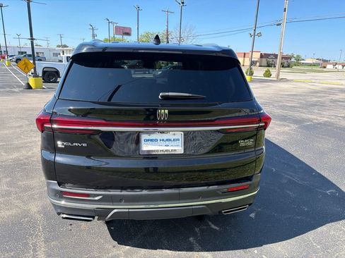 Used 2025 Buick Enclave Preferred w/ LPO, Floor Liner Package AWD/4WD image 6