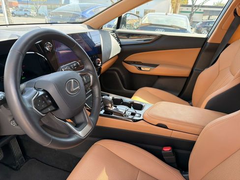 Used 2025 Lexus NX 350h AWD w/ Cold Area Package image 6