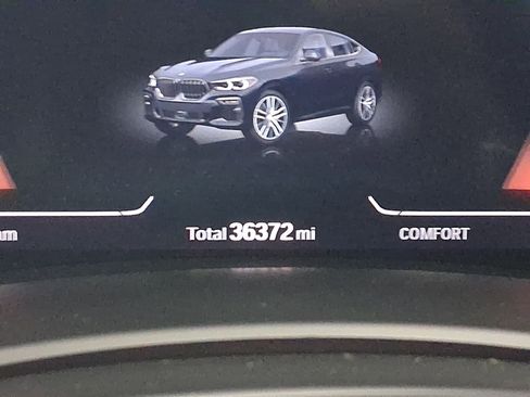 Used 2022 BMW X6 xDrive40i w/ M Sport Package image 19