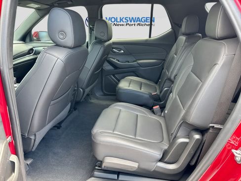 Used 2023 Chevrolet Traverse LT AWD/4WD image 26