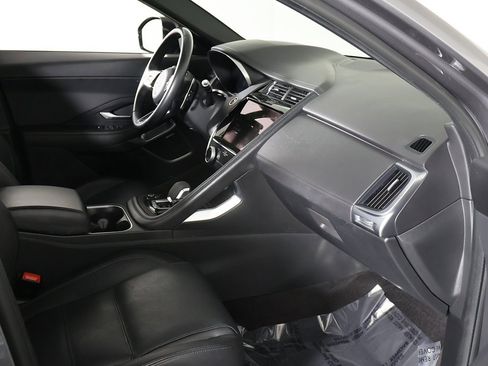 Used 2022 Jaguar E-PACE SE image 26