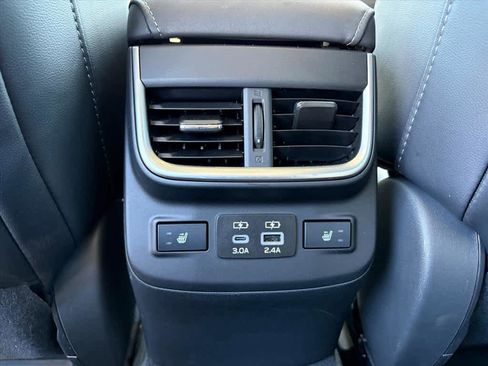 Used 2025 Subaru Outback Limited w/ Popular Package #2 AWD/4WD image 11