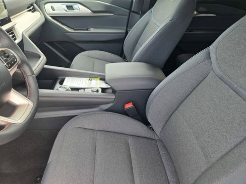 New 2026 Ford Explorer Active image 17