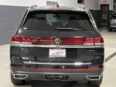 New 2026 Volkswagen Atlas SE image 14