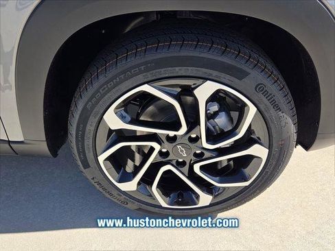 New 2026 Chevrolet Trax RS w/ Driver Confidence Package image 16