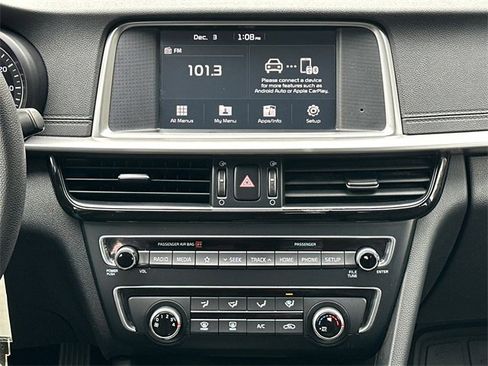 Used 2020 Kia Optima LX image 27