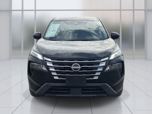 Used 2025 Nissan Rogue SV FWD image 10