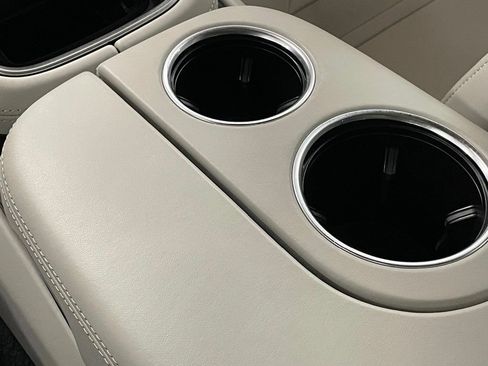 Used 2022 Porsche Panamera 4S w/ Premium Package image 46