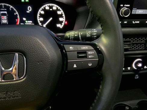 Used 2025 Honda HR-V Sport image 24